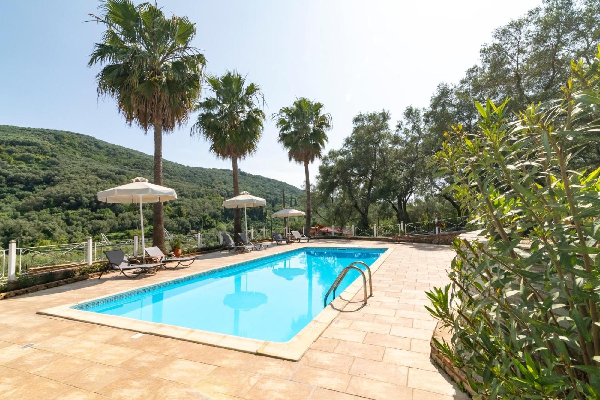 Aparthotel Golden Sun Parga Exterior foto