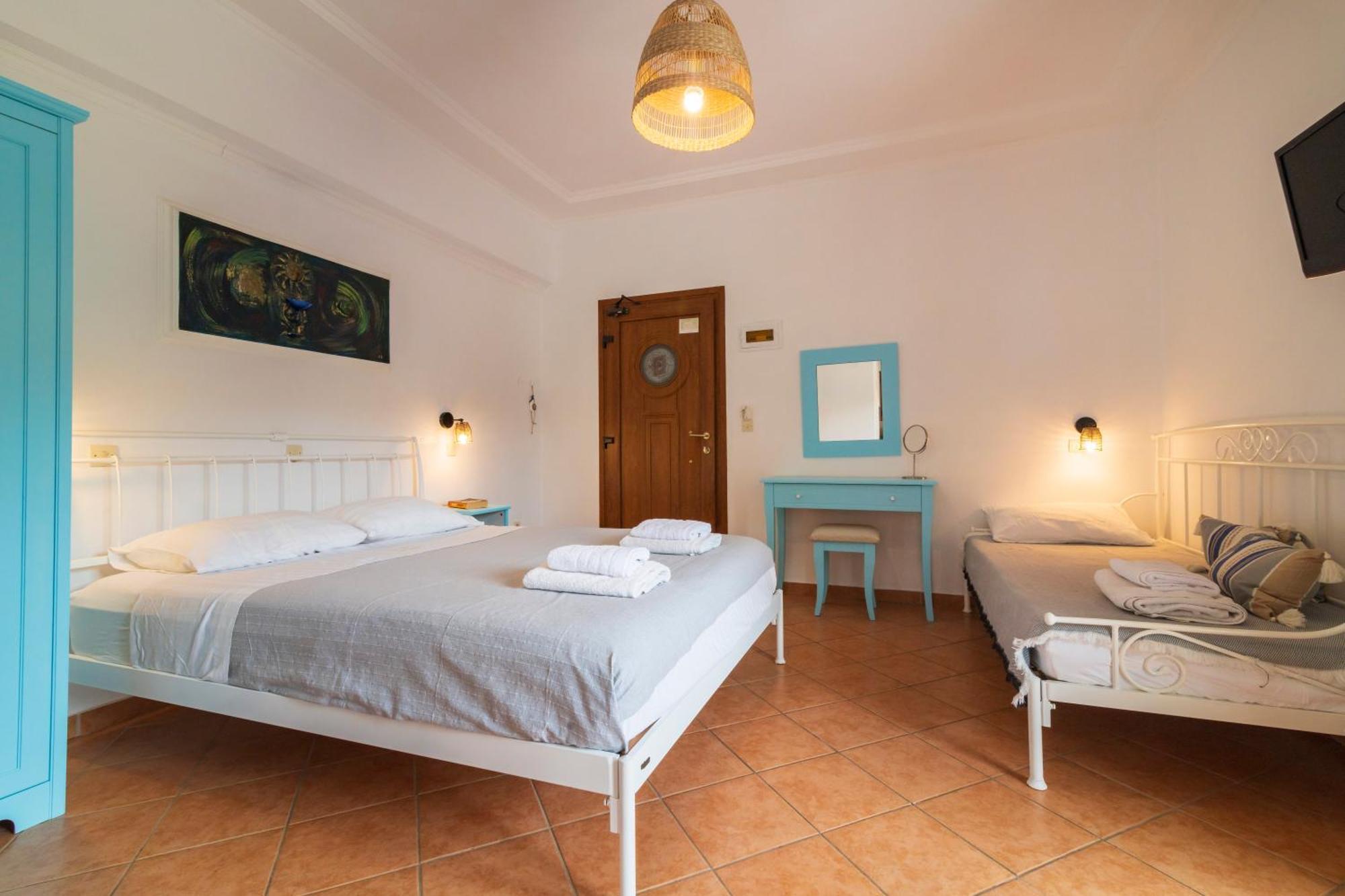 Aparthotel Golden Sun Parga Exterior foto
