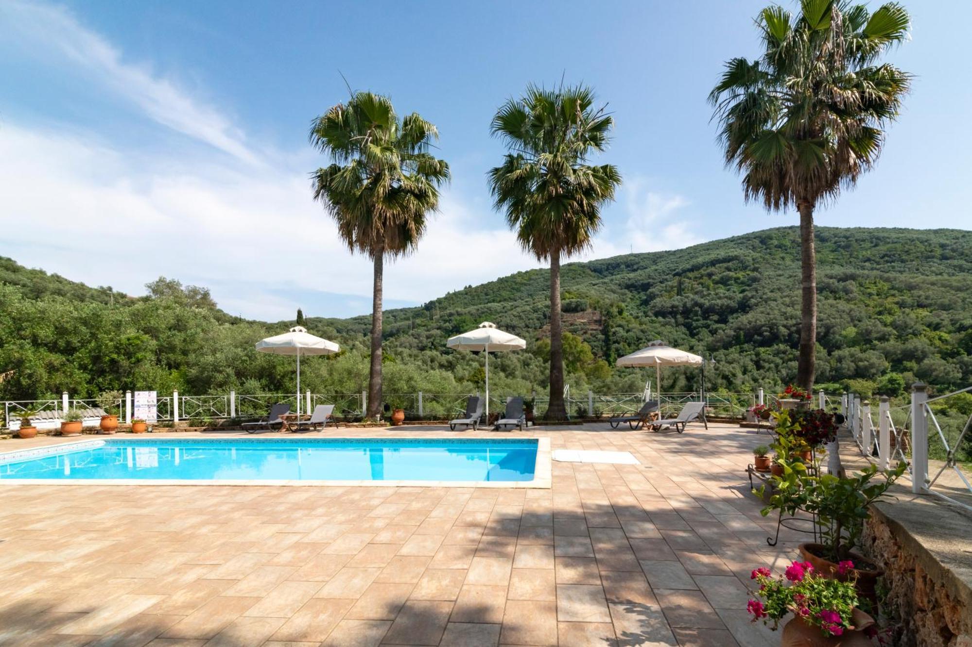 Aparthotel Golden Sun Parga Exterior foto