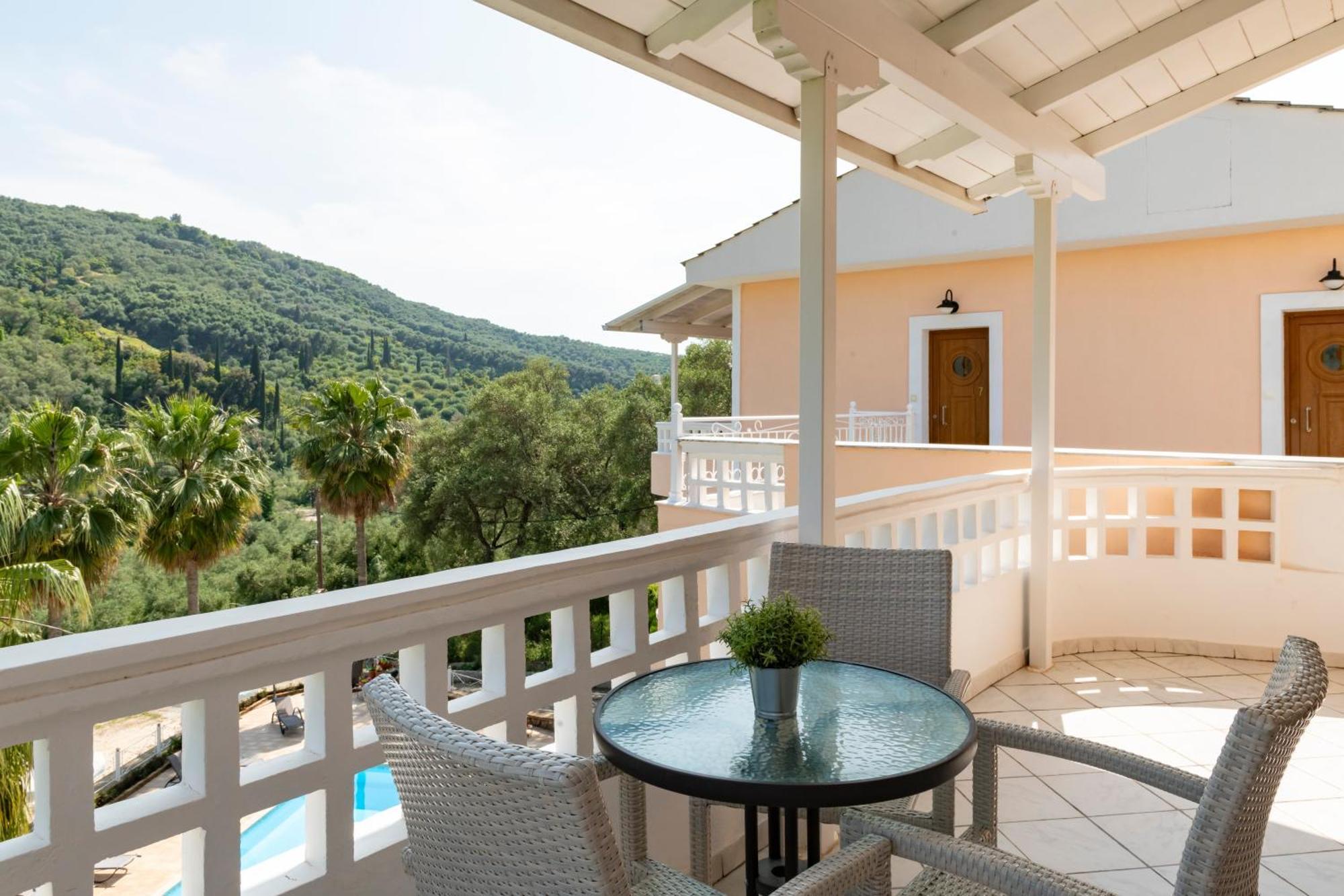 Aparthotel Golden Sun Parga Exterior foto